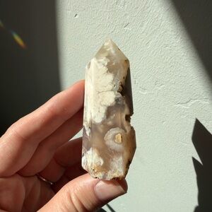FlowerAgate crystal tower